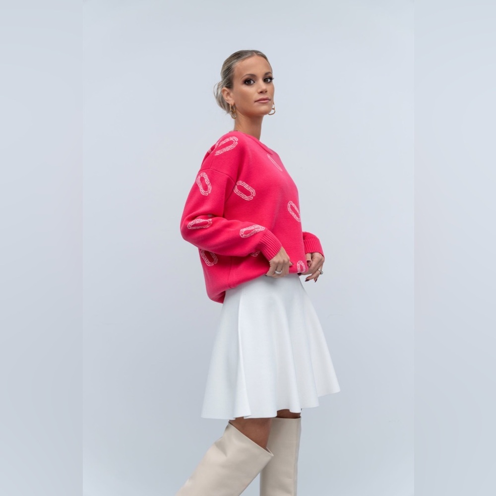 New Olivvi Oversized Logo Icon Sweater